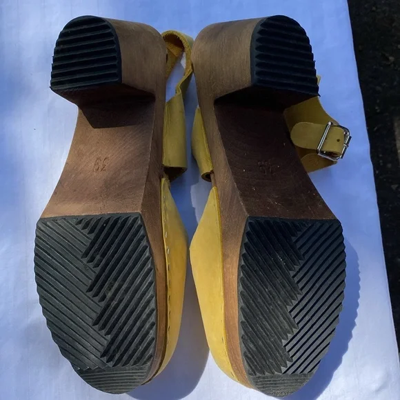 Lottas High Wood Mary Jane Clogs Yellow Size 39 (US8.5) - Picture 8 of 9